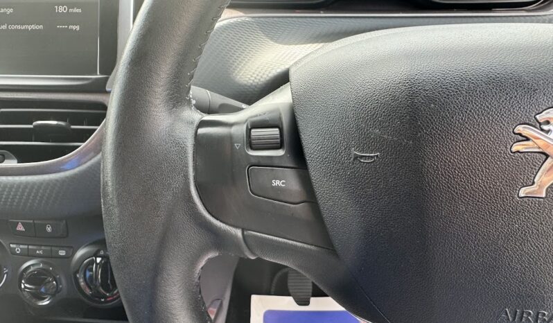 Peugeot 2008 Active full