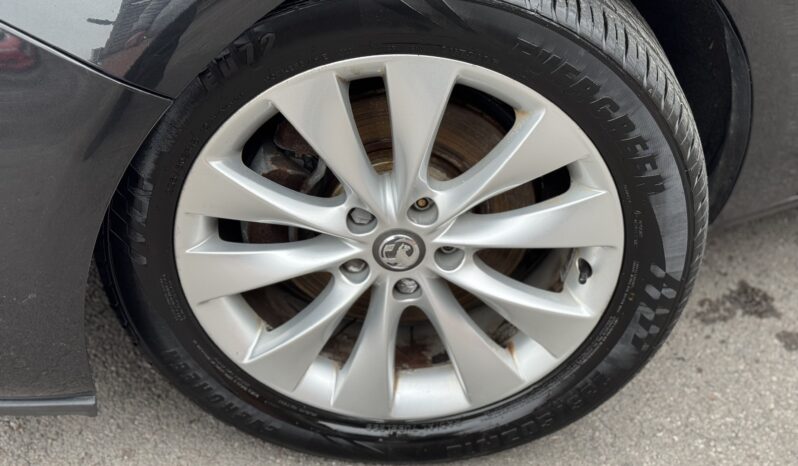 Vauxhall Astra GTC 2.0 CDTi SRi Euro 5 (s/s) 3dr full