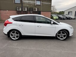 Ford Focus 1.6 TDCi Titanium X Euro 5 (s/s) 5dr full