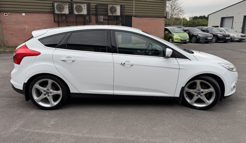Ford Focus 1.6 TDCi Titanium X Euro 5 (s/s) 5dr full