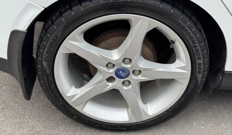 Ford Focus 1.6 TDCi Titanium X Euro 5 (s/s) 5dr full