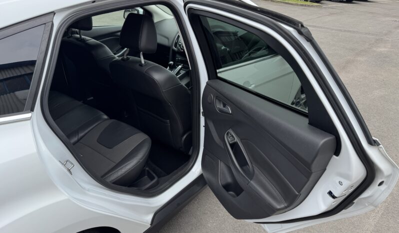 Ford Focus 1.6 TDCi Titanium X Euro 5 (s/s) 5dr full