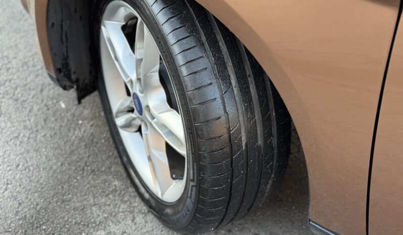 Ford Focus 1.6 TDCi Titanium X Euro 5 (s/s) 5dr full