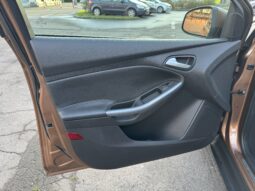 Ford Focus 1.6 TDCi Titanium X Euro 5 (s/s) 5dr full