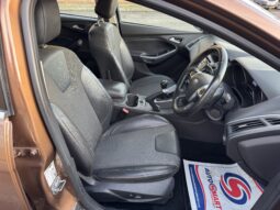 Ford Focus 1.6 TDCi Titanium X Euro 5 (s/s) 5dr full