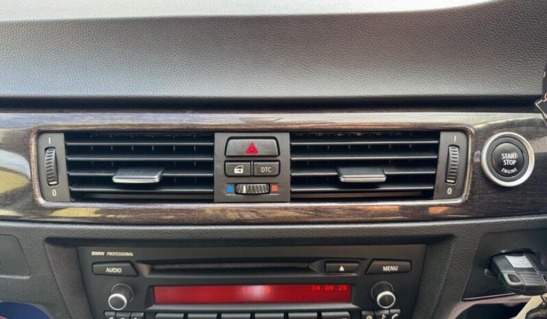 BMW 3 Series 2.0 318i Exclusive Edition Euro 5 4dr full