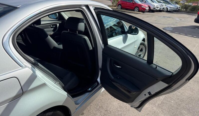 BMW 3 Series 2.0 318i Exclusive Edition Euro 5 4dr full